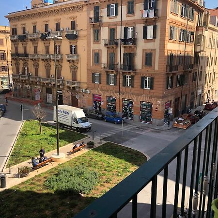 Al Teatro Biondo Guest House Palermo Exterior foto